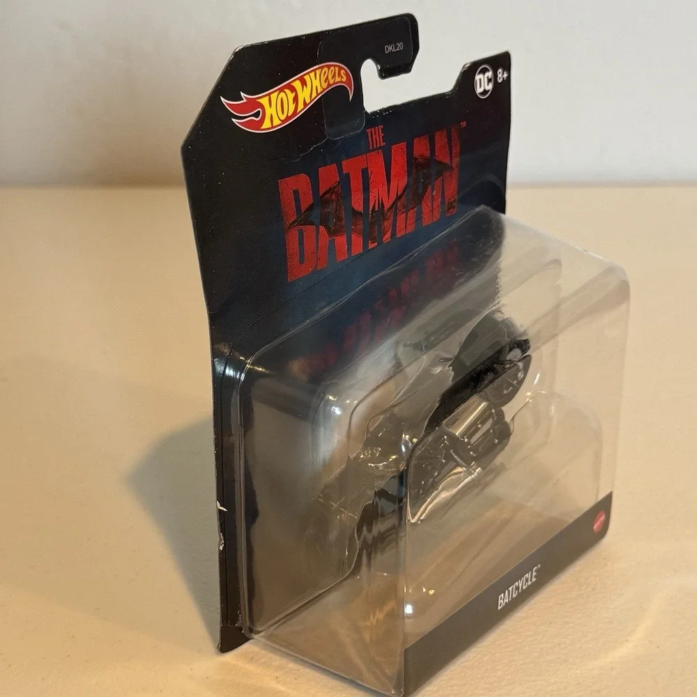 Hot Wheels The Batman Batcycle 1:64 Diecast Motorcycle Black Collector Model